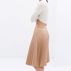 ZARA Woman Coated Pleated Skirt